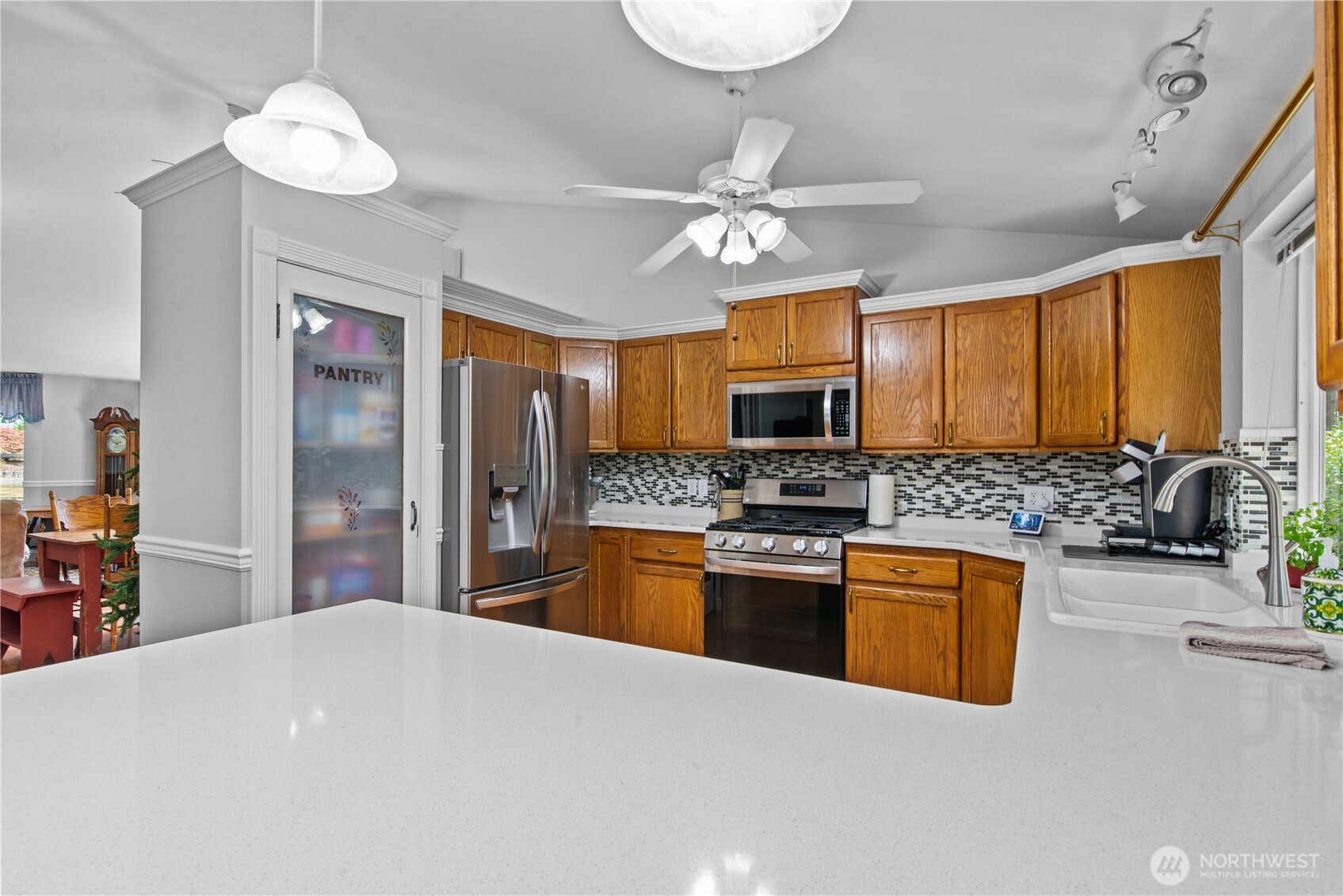 1530 East Old Ranch Road Allyn, WA 98524 - Photo 8 of 37 Gallery Image 8
