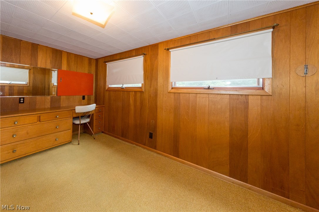 2445 Queenston Road Cleveland, OH 44118 - Photo 19 of 25 Gallery Image 19