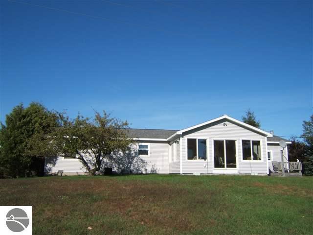 3201 Grace Road Frankfort, MI 49635 - Photo 19 of 24 1720403-18.JPG