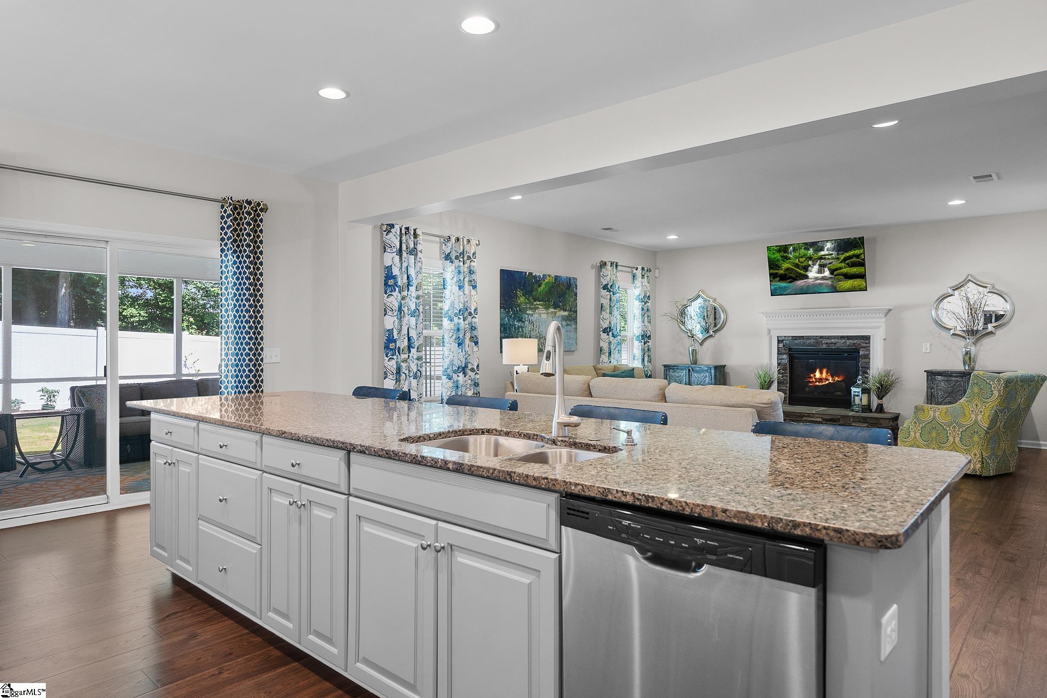 113 Waters Run Lane Simpsonville, SC 29681 - Photo 13 of 35