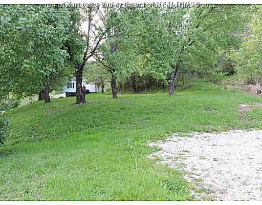 3960 Mt Union Road Huntington, WV 25701 - Photo 14 of 16 Yard/Garden.
