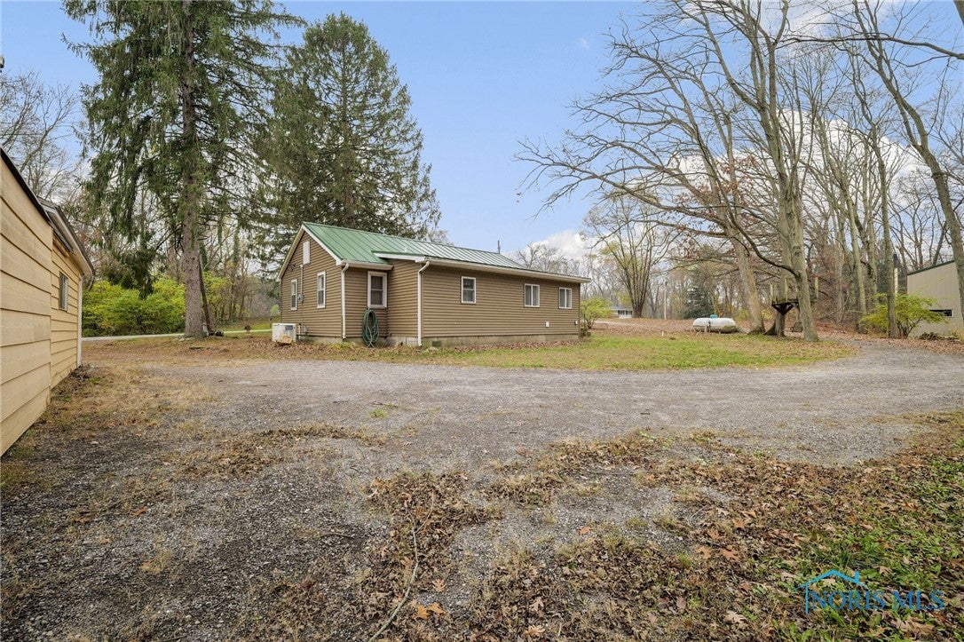 9900 Salisbury Road Monclova, OH 43542 - Photo 30 of 35 Gallery Image 30