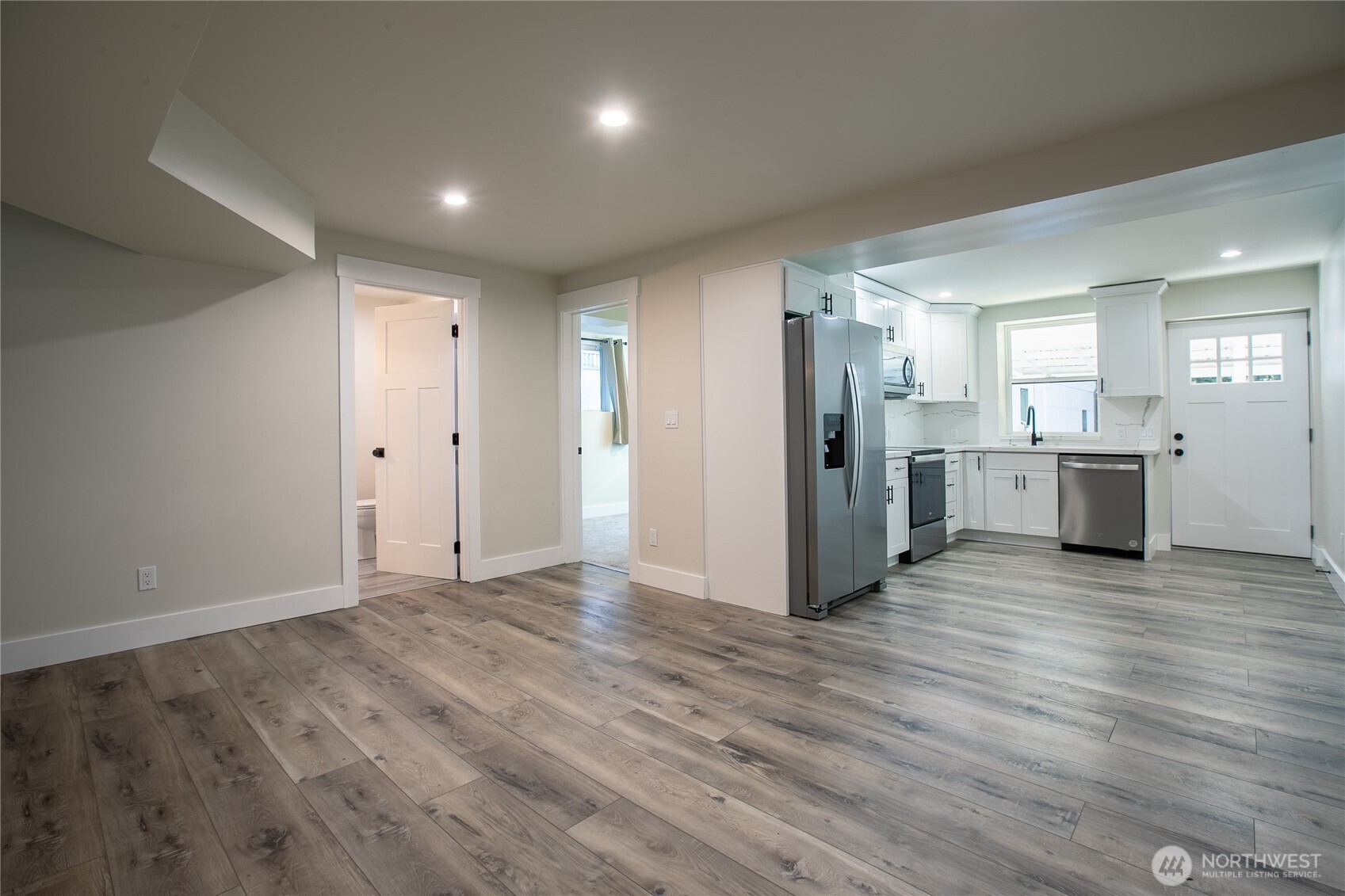 9359 Forest Court Southwest, Unit B Seattle, WA 98136 - Photo 13 of 31