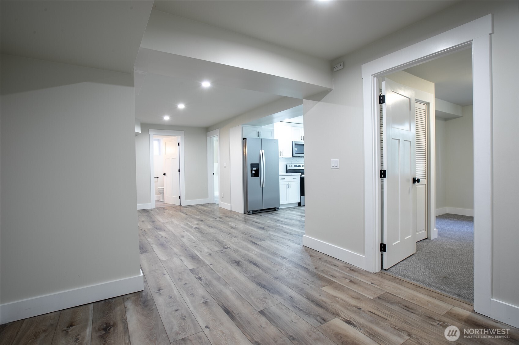 9359 Forest Court Southwest, Unit B Seattle, WA 98136 - Photo 16 of 31