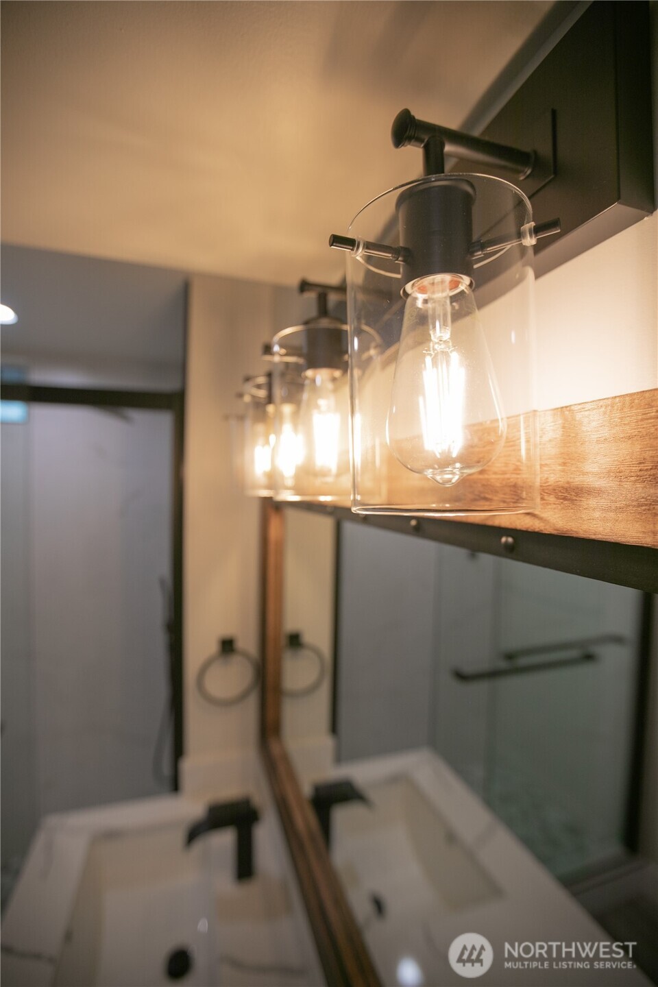 9359 Forest Court Southwest, Unit B Seattle, WA 98136 - Photo 28 of 31