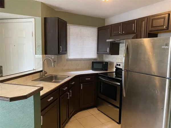 $1,095 | 1916 Lake Atriums Circle, Unit 28, Orlando, FL 32839