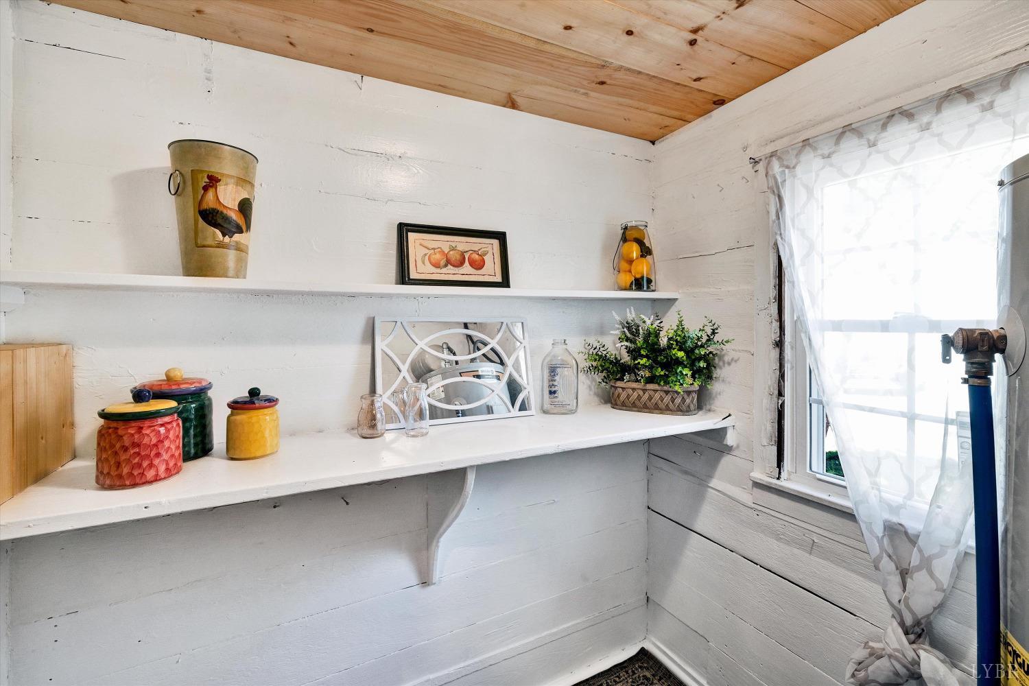 1091 Lindsay Road Forest, VA 24551 - Photo 31 of 64 Gallery Image 31