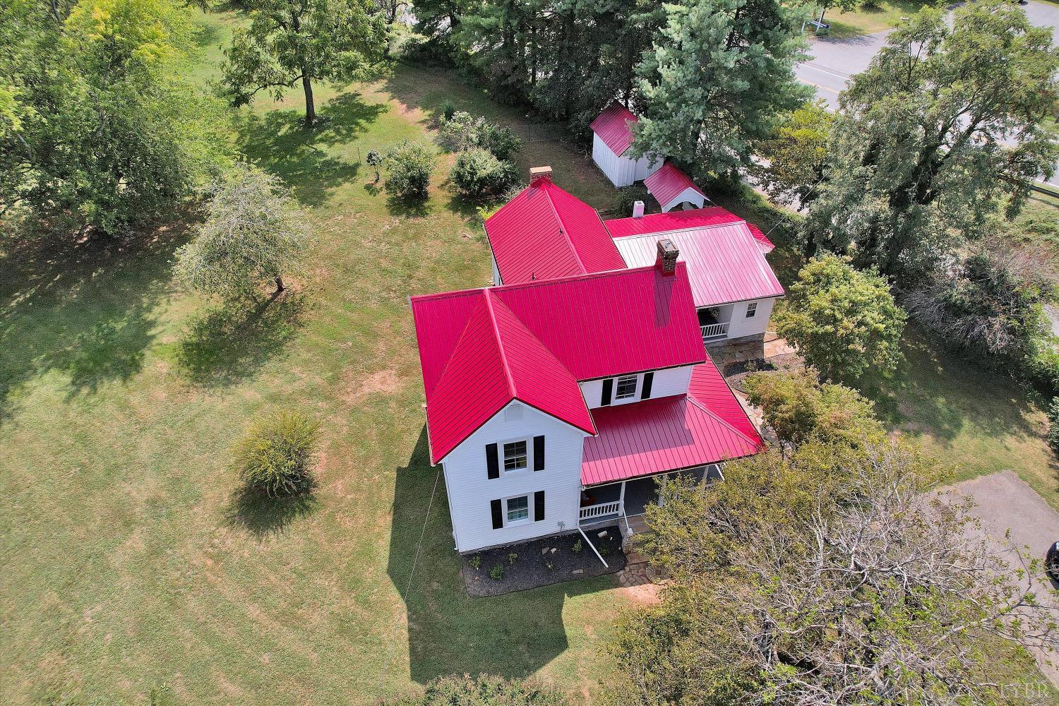 1091 Lindsay Road Forest, VA 24551 - Photo 4 of 64 Gallery Image 4