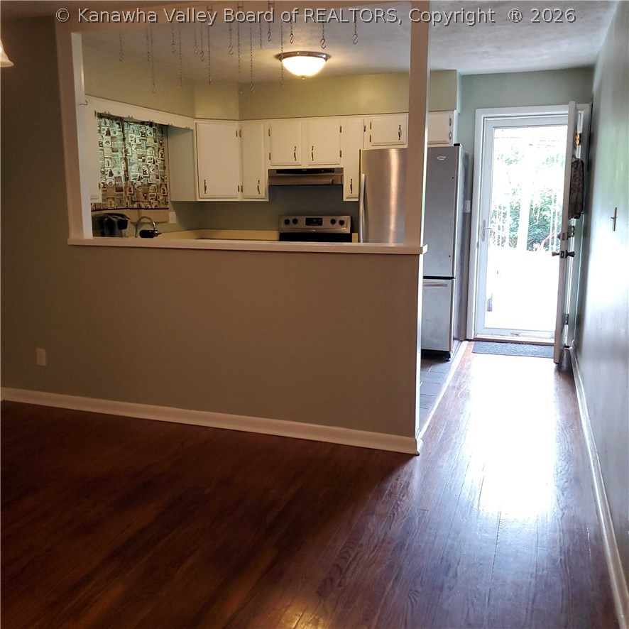 1529 Bridge Road Charleston, WV 25314 - Photo 5 of 20 Gallery Image 5