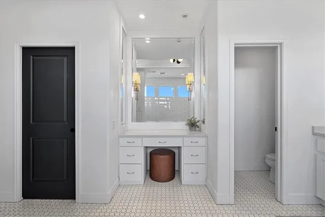 $779,000 | 8700 West 166th Street, Overland Park, KS 66085