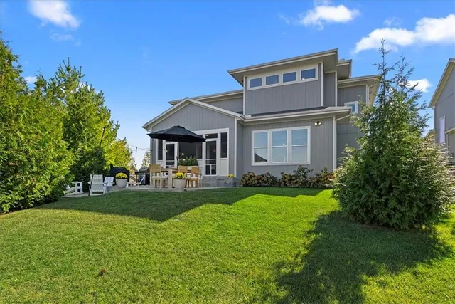 $779,000 | 8700 West 166th Street, Overland Park, KS 66085