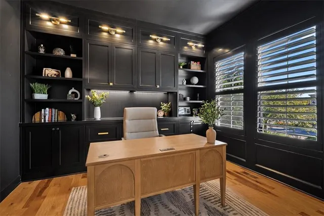 $779,000 | 8700 West 166th Street, Overland Park, KS 66085