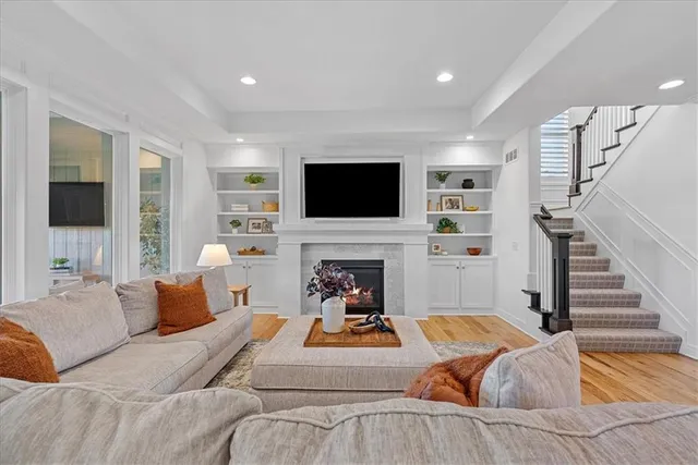 $779,000 | 8700 West 166th Street, Overland Park, KS 66085