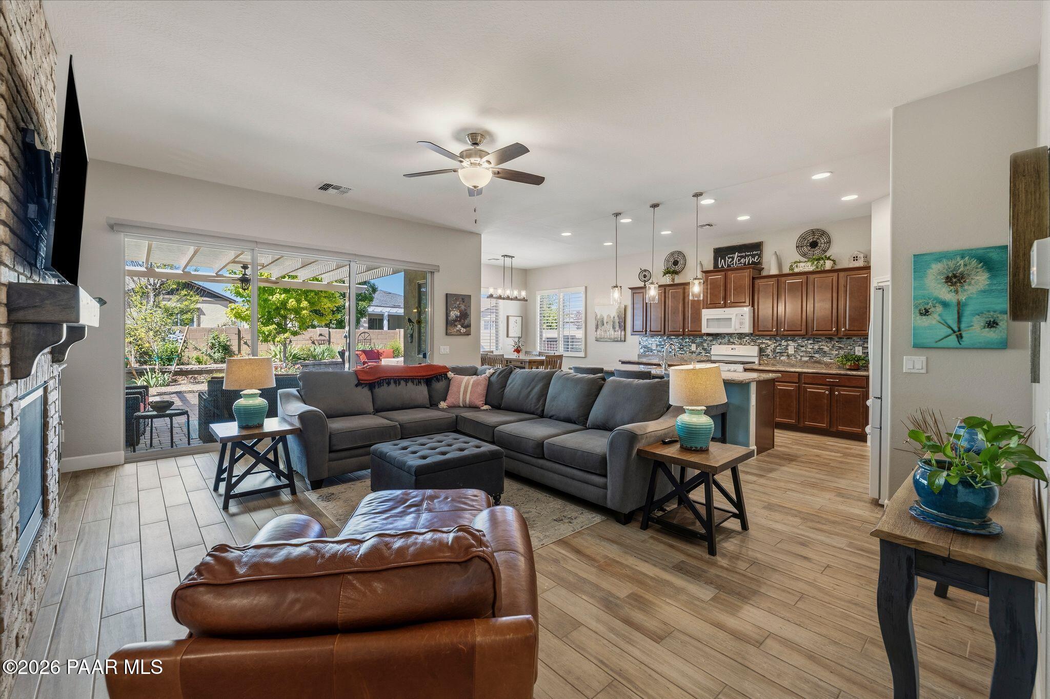 8636 Wandering Creek Road Prescott Valley, AZ 86315 - Photo 5 of 47 Living Room