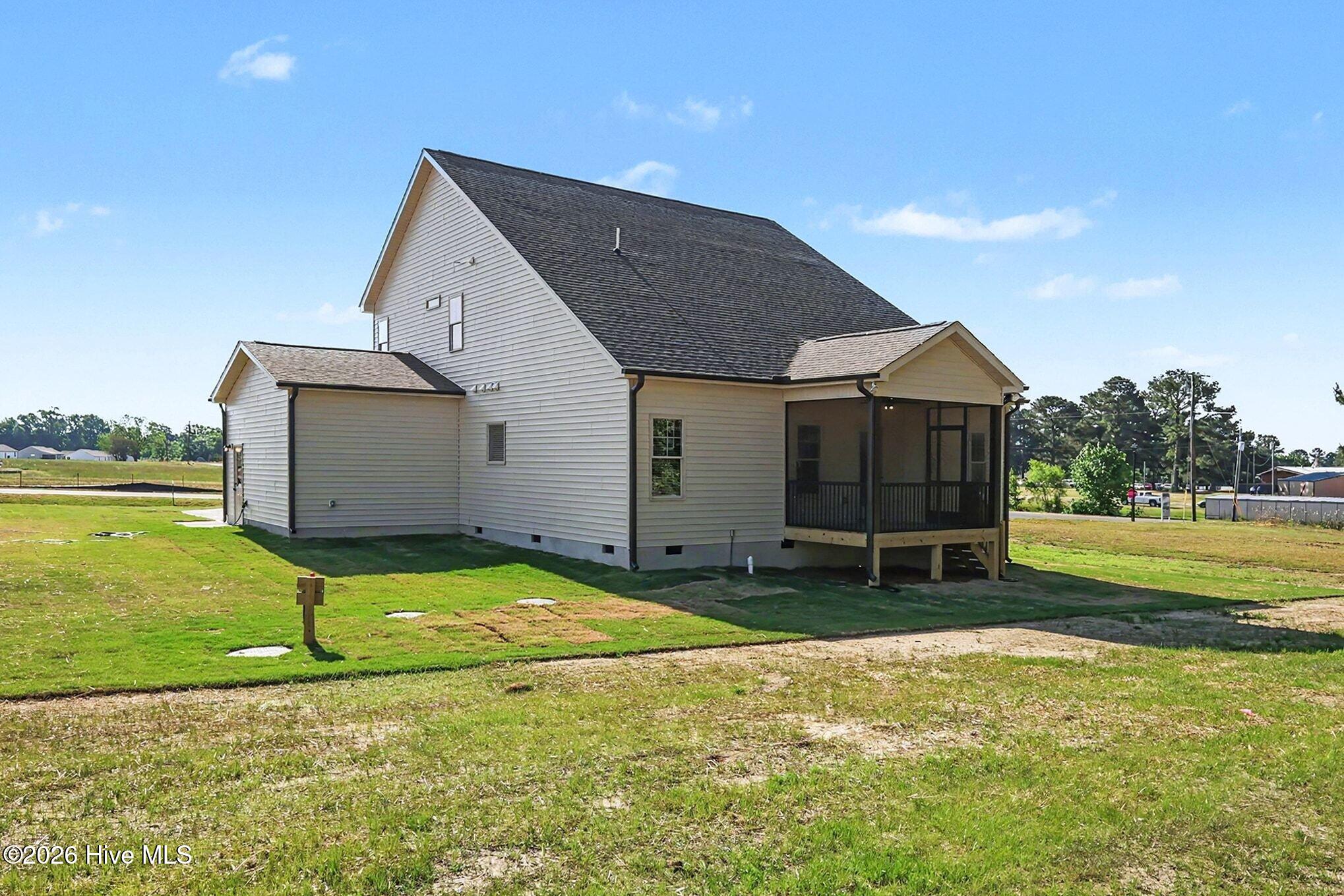 53 Howell Farm Drive Selma, NC 27576 - Photo 27 of 34 027_file_2851
