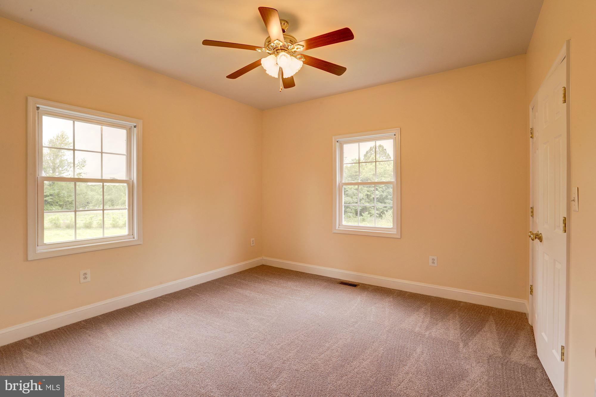 3284 Courtney School Road Midland, VA 22728 - Photo 16 of 24 Main Level Bedroom 1