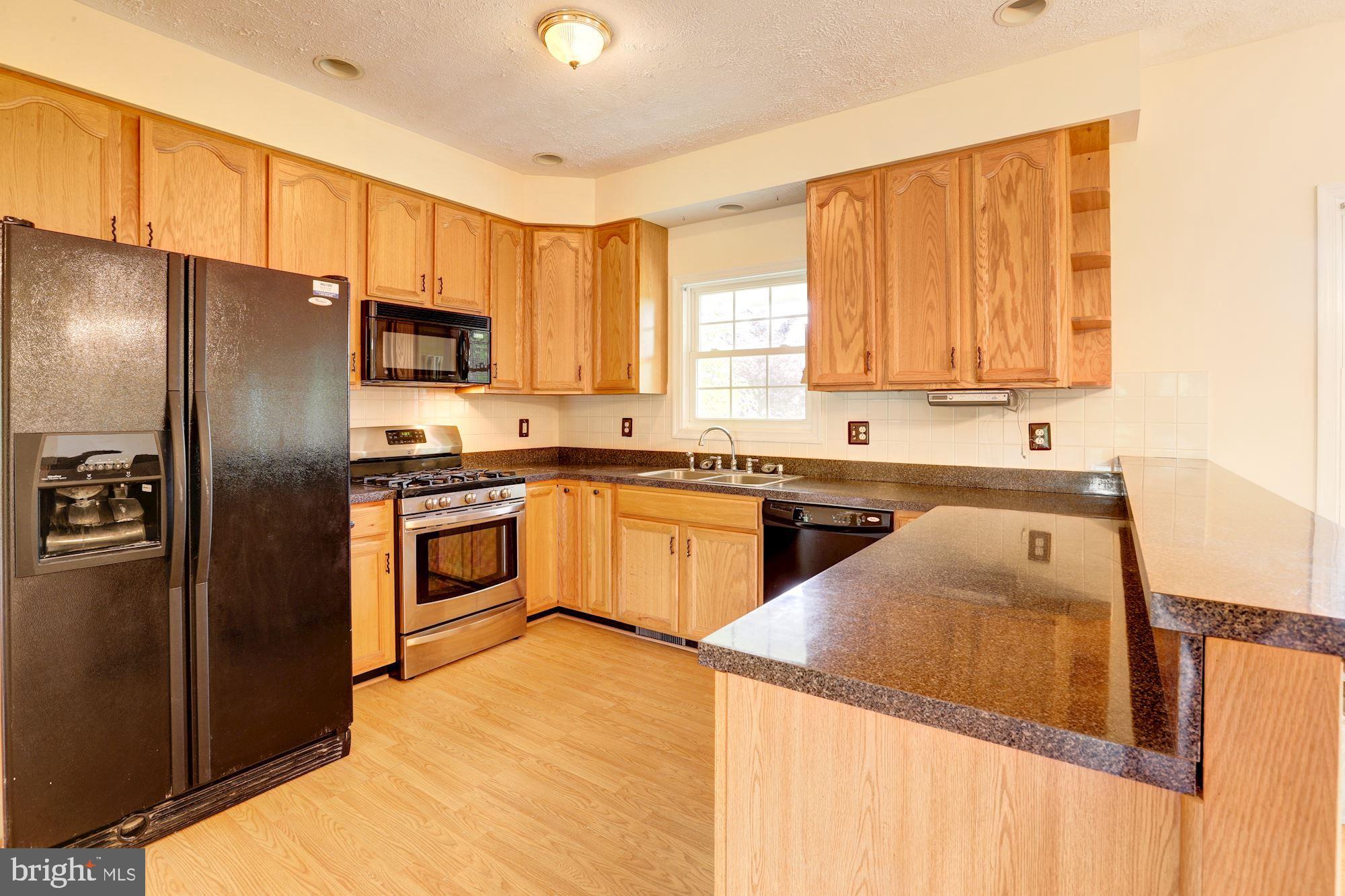 3284 Courtney School Road Midland, VA 22728 - Photo 10 of 24 Kitchen