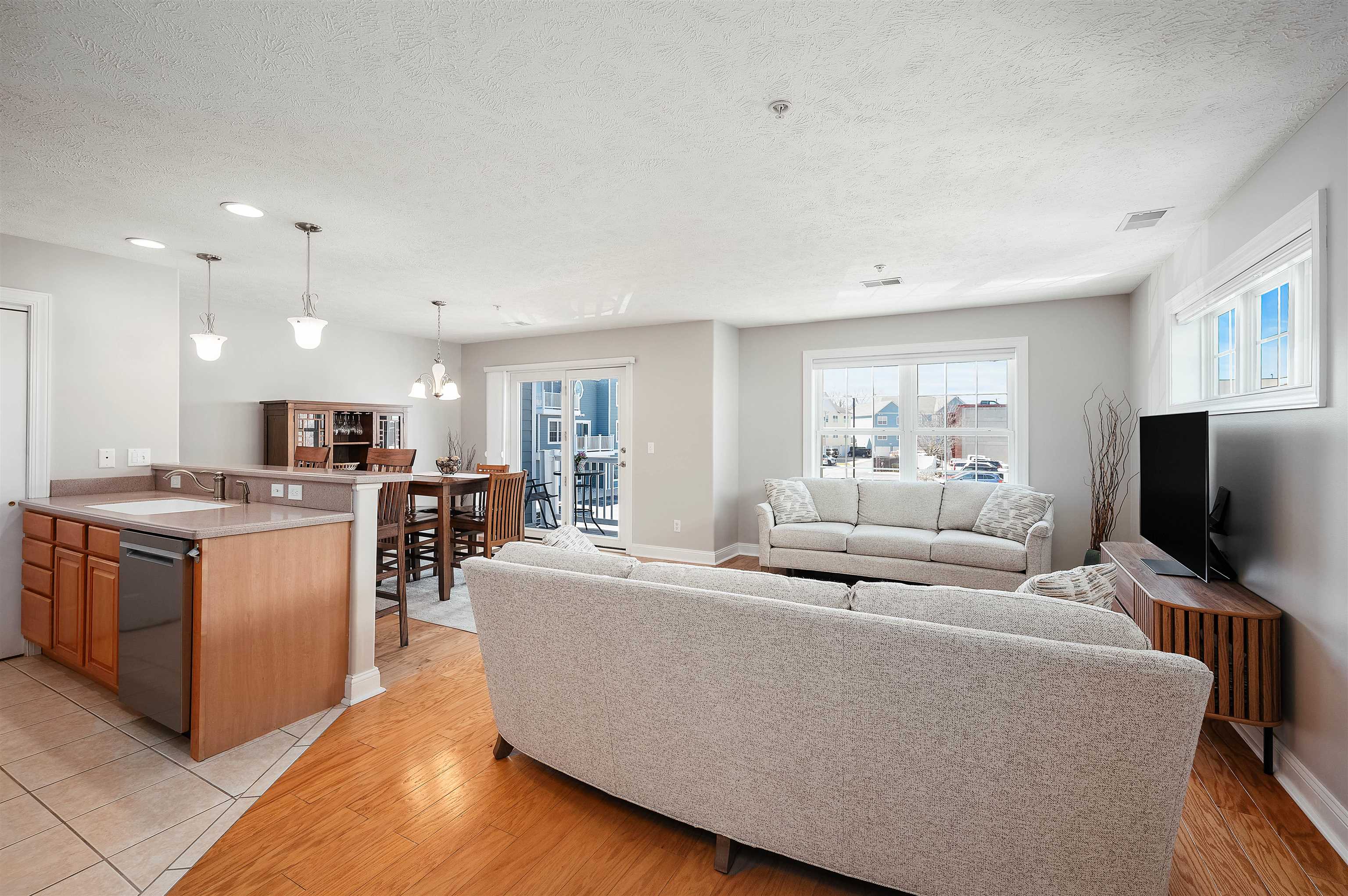 100 Hope Street, Unit 11 Traverse City, MI 49686 - Photo 12 of 61