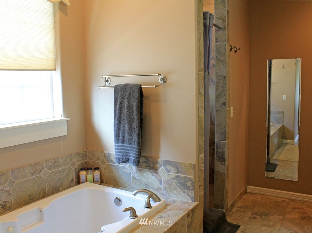 111 Wedgewood Road Walla Walla, WA 99362 - Photo 14 of 24 Gallery Image 14
