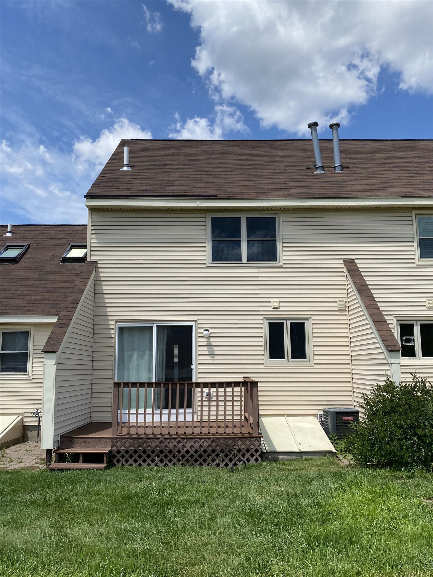 1555 Bodwell Road, Unit 67 Manchester, NH 03109 - Photo 35 of 37