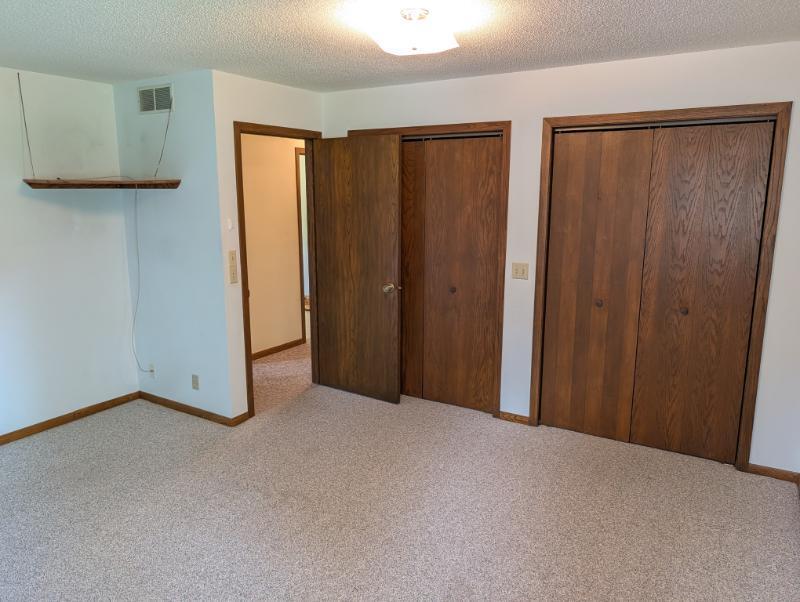 600 8th Street Southwest Wells, MN 56097 - Photo 18 of 34
