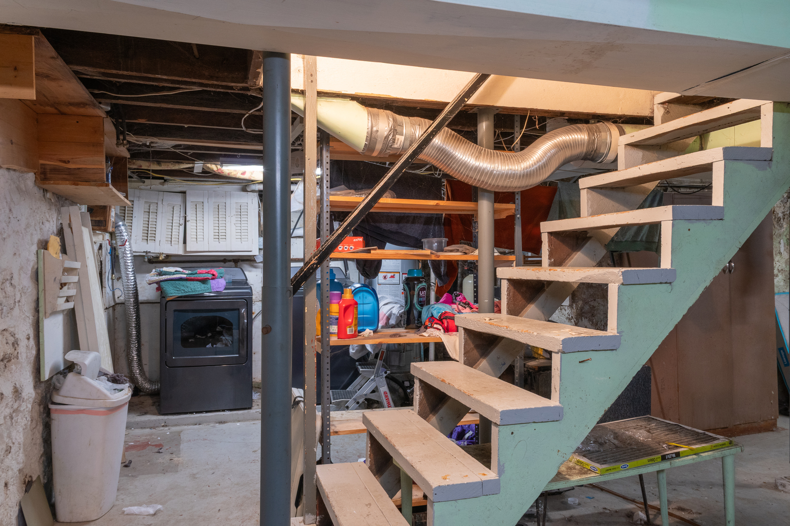 223 West Avon Street Freeport, IL 61032 - Photo 14 of 14 a utility room with dryer and washer