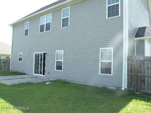 $2,105 | 2806 Weathersby Drive, New Bern, NC 28562