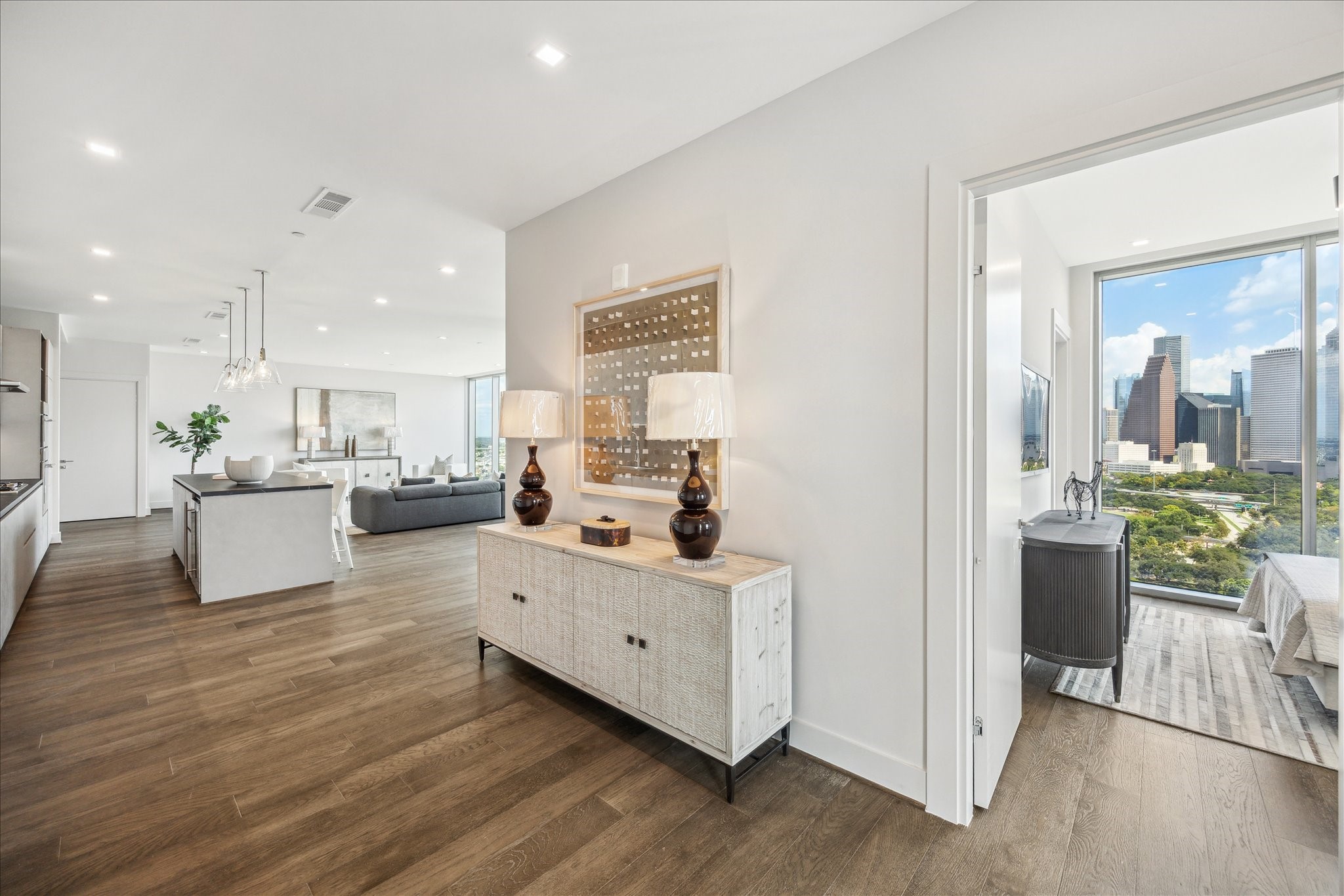 1711 Allen Parkway, Unit 1805 Houston, TX 77019 - Photo 7 of 43