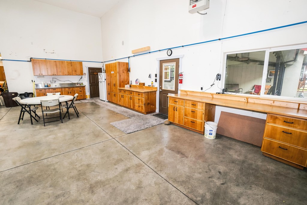 803 Macarthur Avenue Riggins, ID 83549 - Photo 41 of 58 Shop with abundant cabinetry