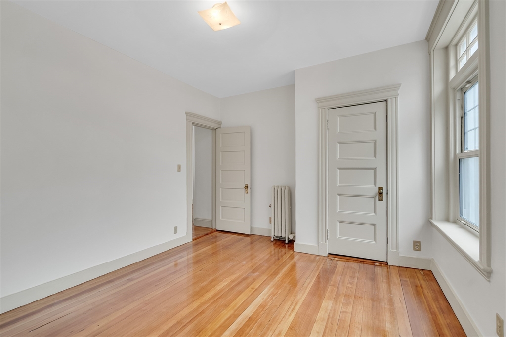 9 Clinton Path, Unit 2 Brookline, MA 02445 - Photo 7 of 29