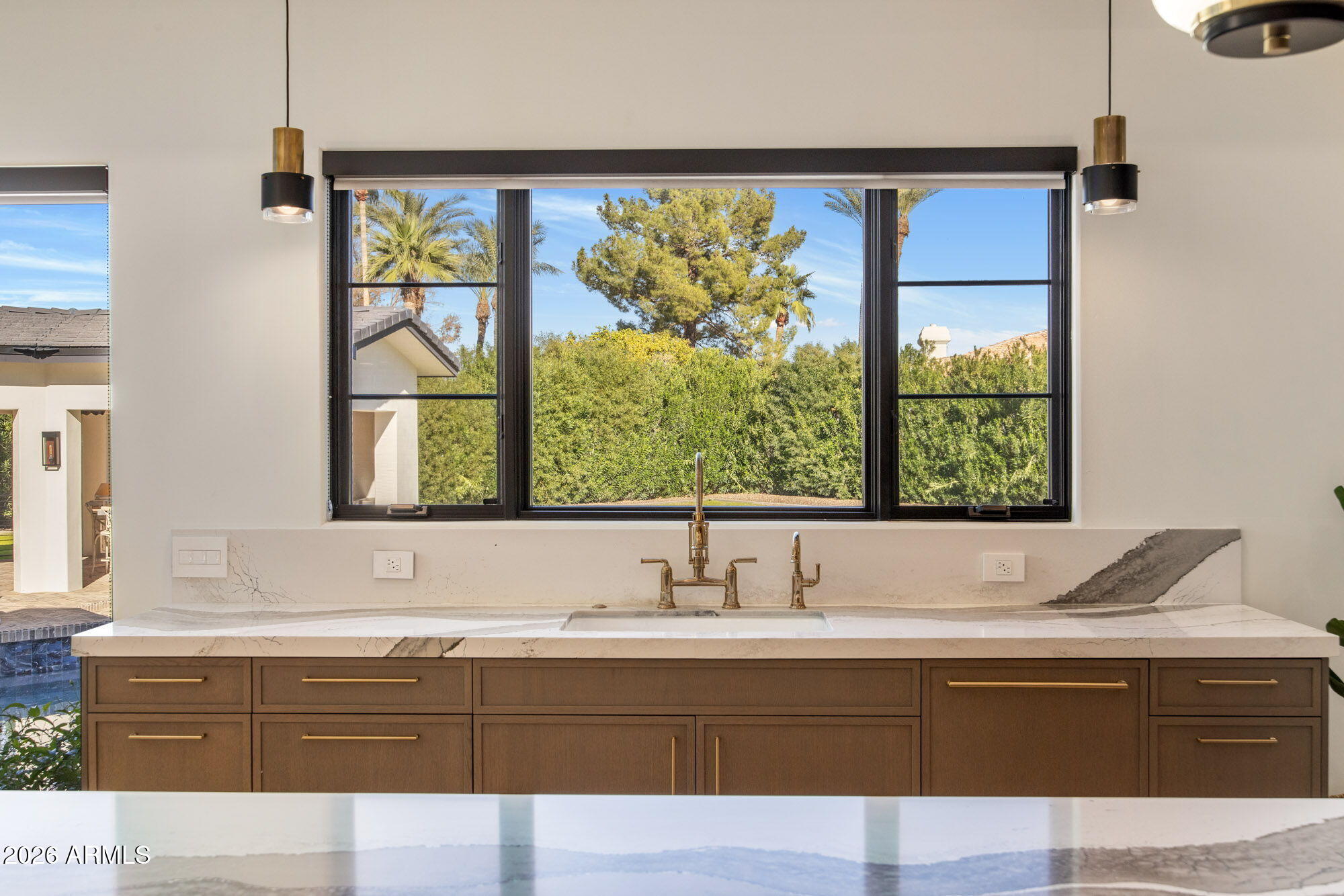 8625 Morning Glory Road Paradise Valley, AZ 85253 - Photo 18 of 52 a bathroom with a bathtub and sink