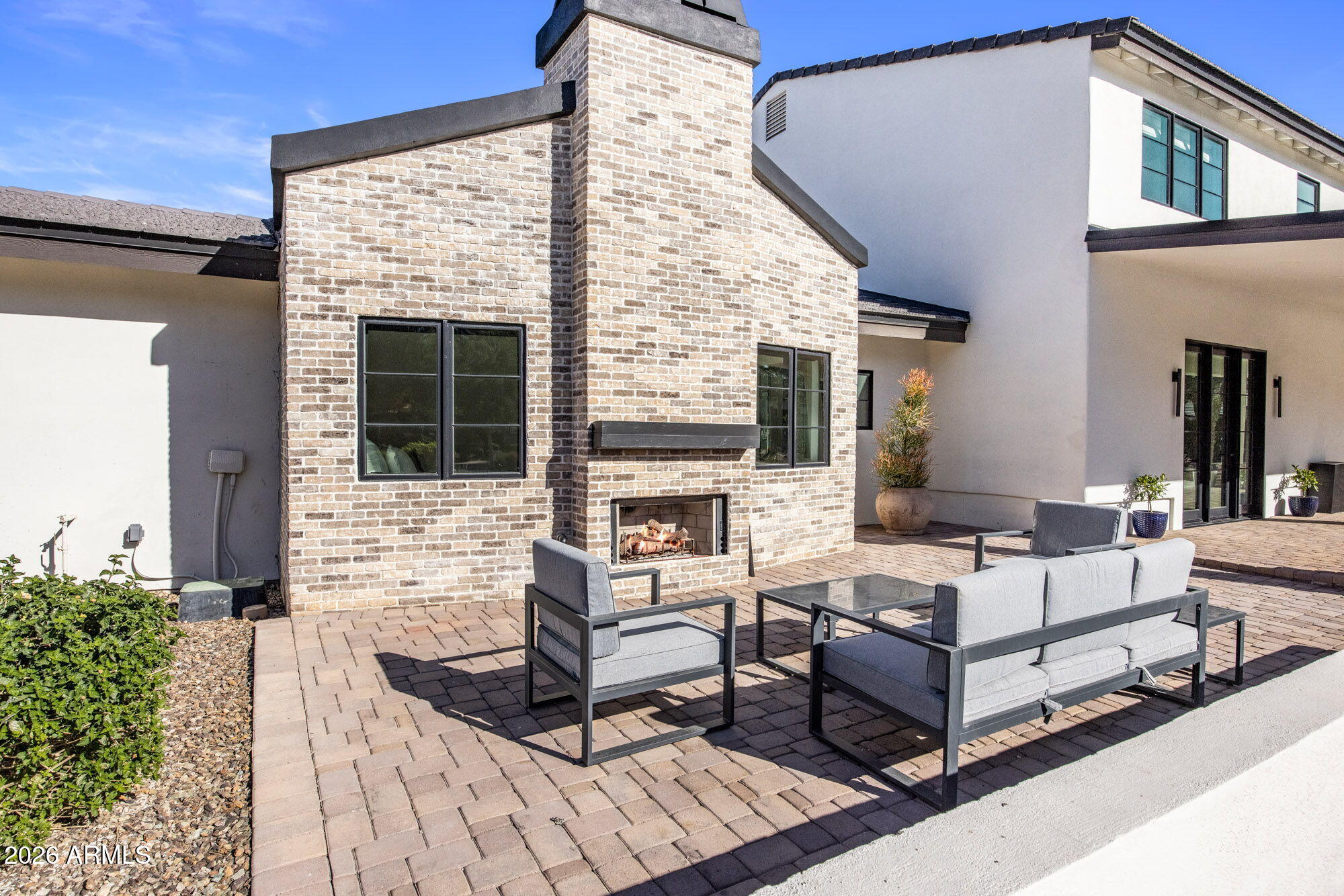 8625 Morning Glory Road Paradise Valley, AZ 85253 - Photo 9 of 52 a view of a house with backyard and sitting area