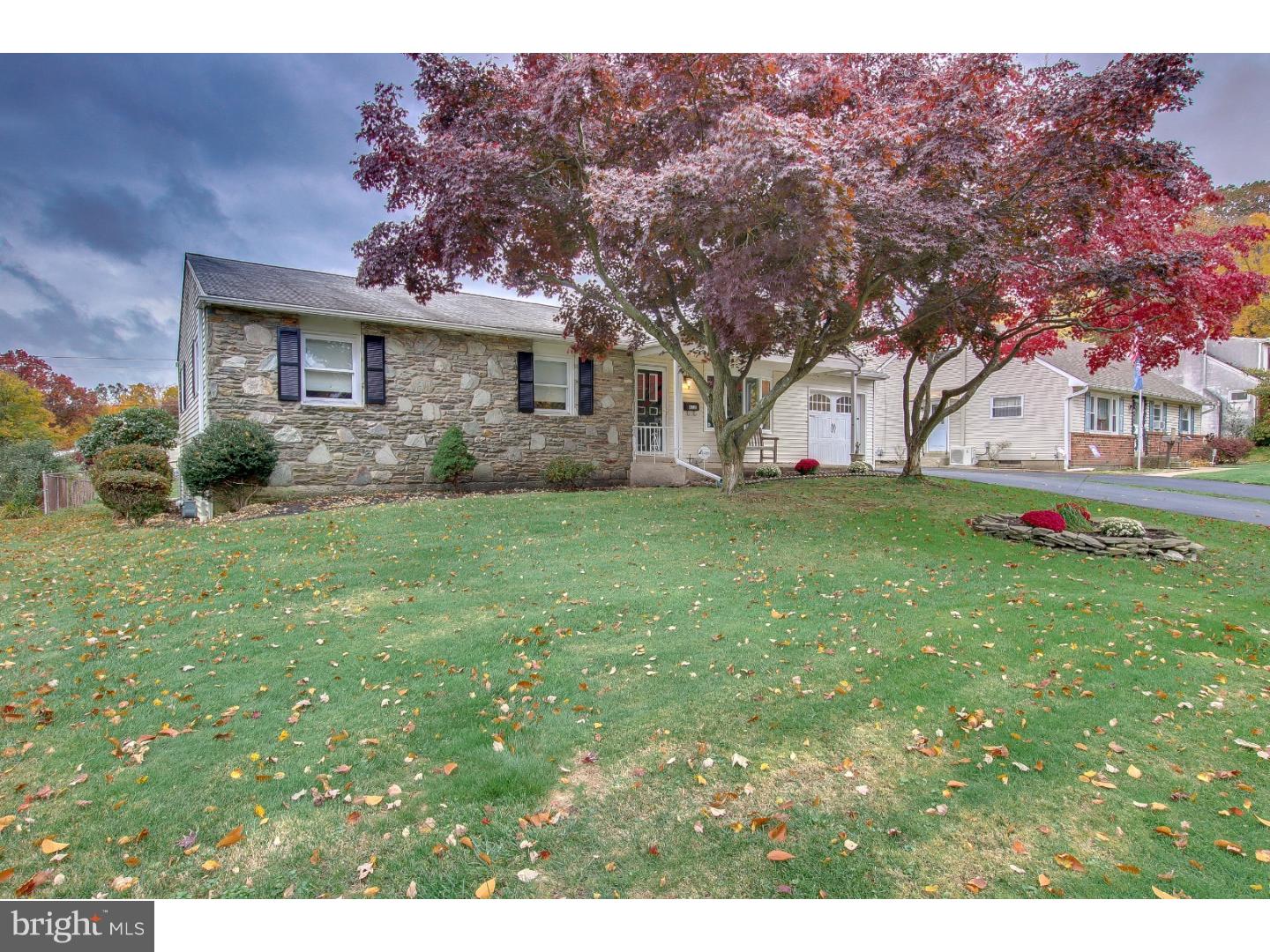 412 Hancock Road Warminster, PA 18974 - Photo 2 of 24
