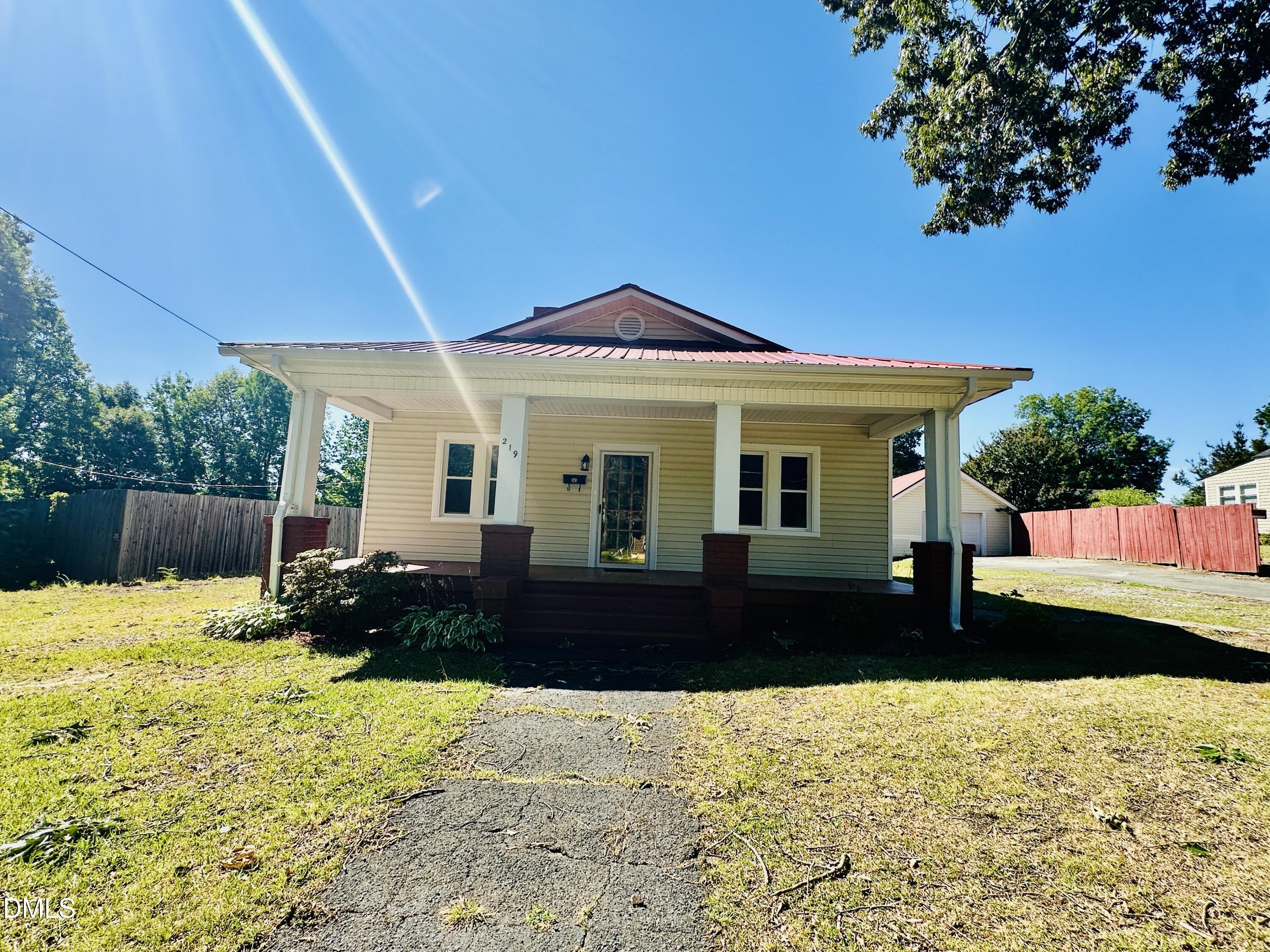 219 Barnett Avenue Roxboro, NC 27573 - Photo 2 of 37