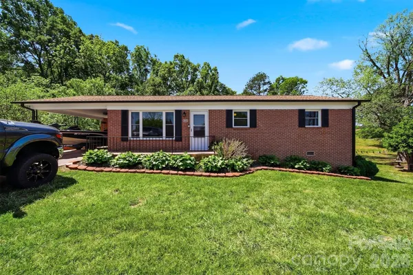 $239,000 | 5075 Fleetwood Drive, Hickory, NC 28602