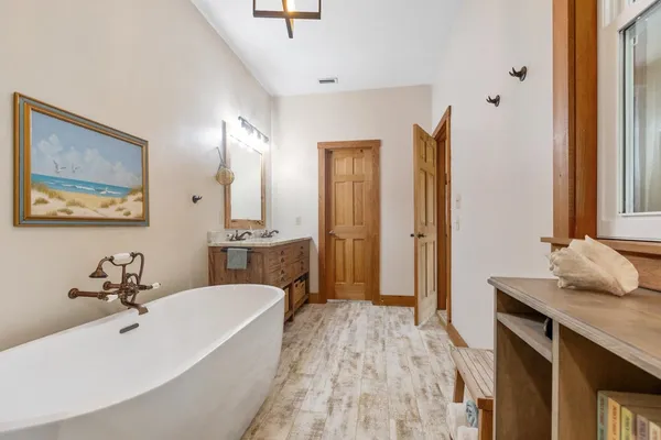 $989,000 | 9901 Gamble Road, Monticello, FL 32344