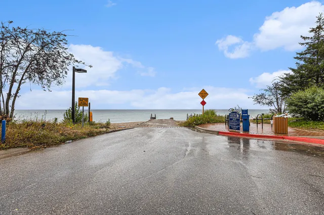 $395,000 | 5707 South Lake Street, Unit 5A, Glen Arbor, MI 49636