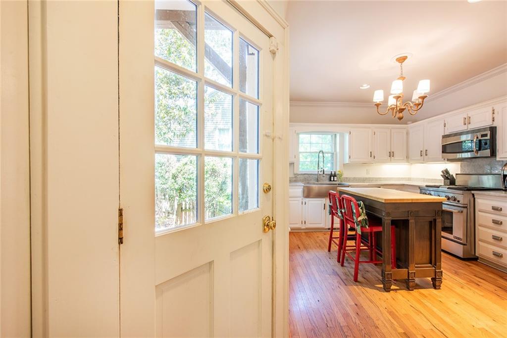 573 Collier Road Northwest Atlanta, GA 30318 - Photo 24 of 58