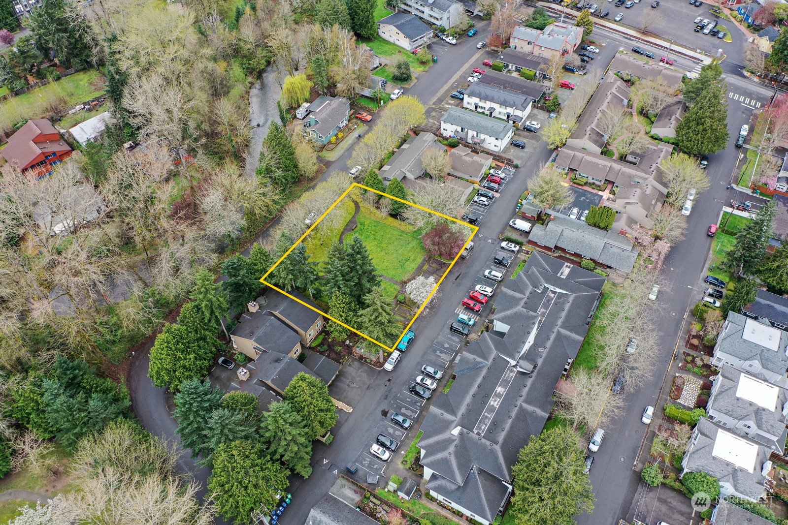 750 3rd Avenue Northwest Issaquah, WA 98027 - Photo 13 of 19 an aerial view of a city