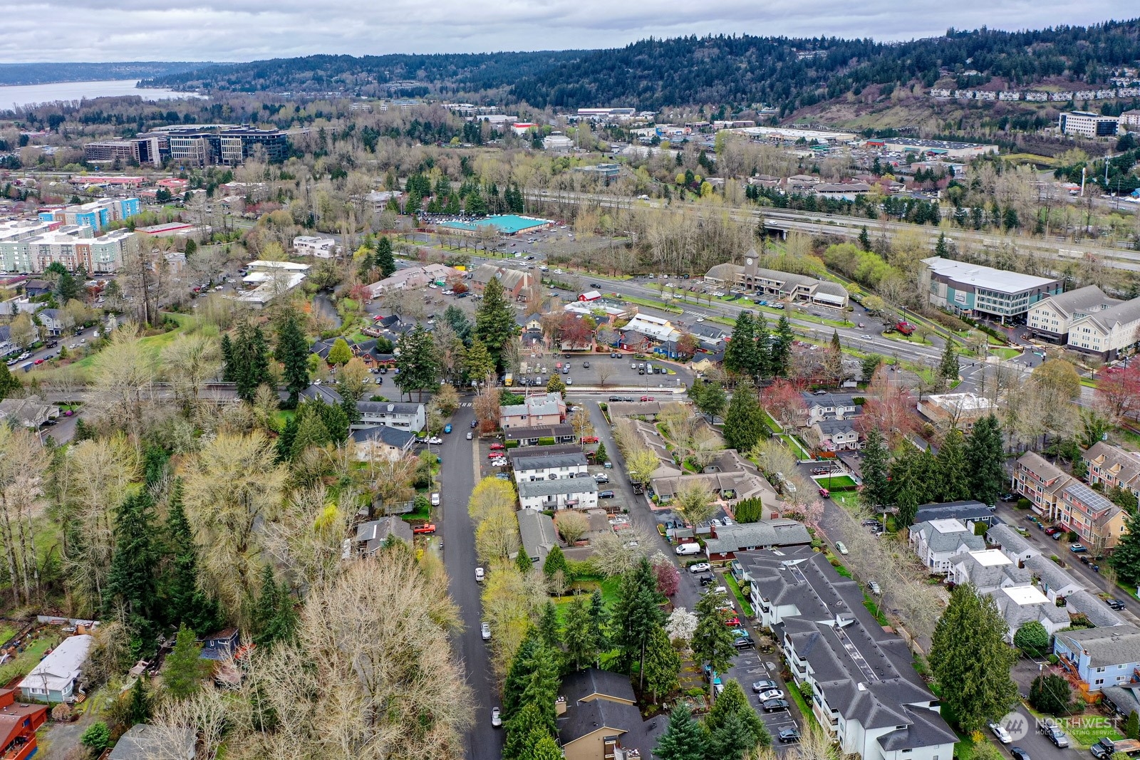 750 3rd Avenue Northwest Issaquah, WA 98027 - Photo 8 of 19 an aerial view of a city