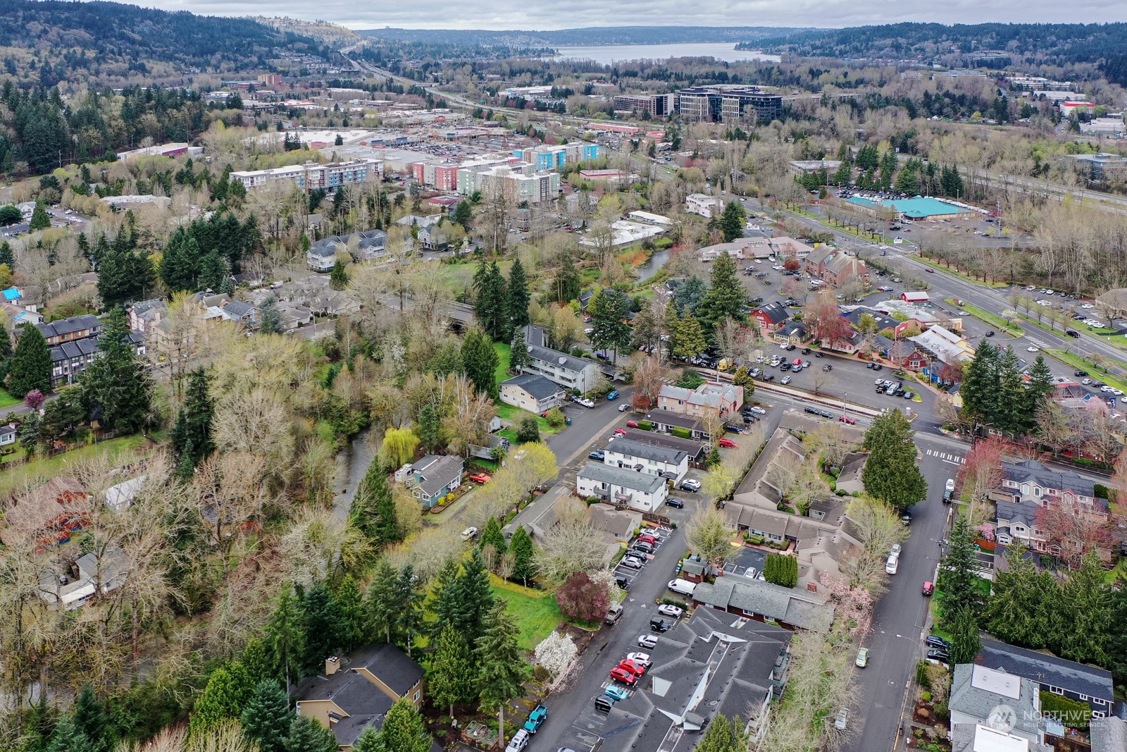 750 3rd Avenue Northwest Issaquah, WA 98027 - Photo 10 of 19 an aerial view of multiple house