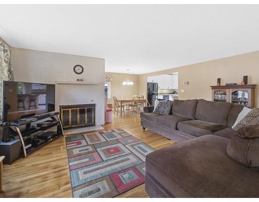 35 Oaks Road Framingham, MA 01702 - Photo 2 of 37 Gallery Image 2