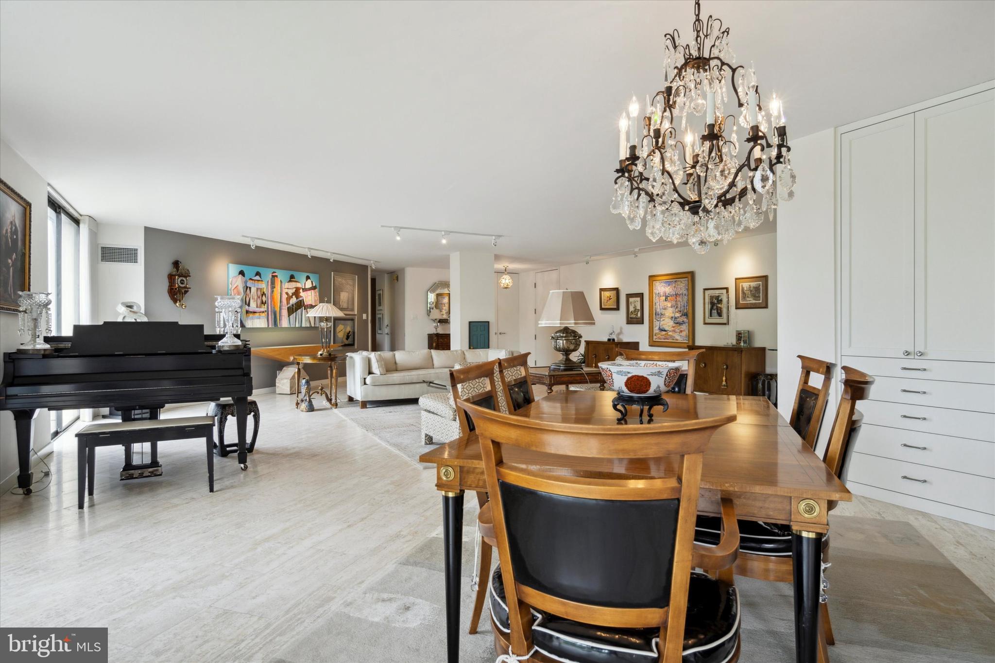 8302 Old York Road, Unit C61 Elkins Park, PA 19027 - Photo 10 of 29 Dining Room