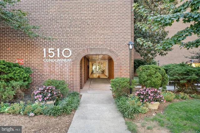 $455,000 | 1510 12th Street North, Unit 303, Arlington, VA 22209