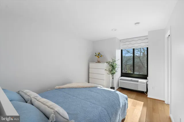 $455,000 | 1510 12th Street North, Unit 303, Arlington, VA 22209