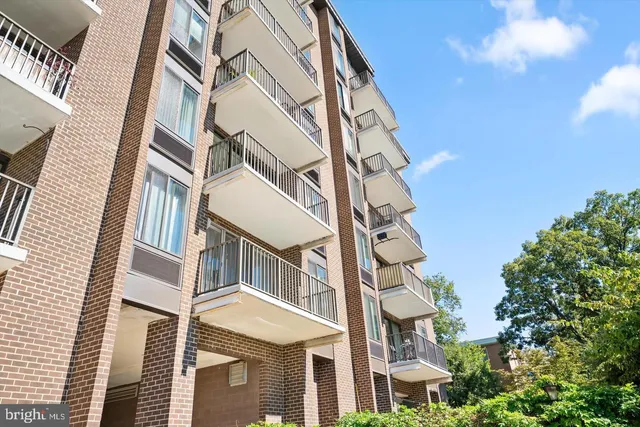 a front view of a building