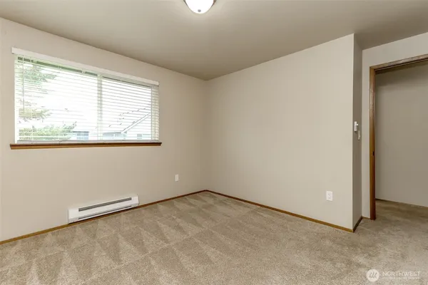 $2,100 | 12123 125th Ave Court East, Puyallup, WA 98374
