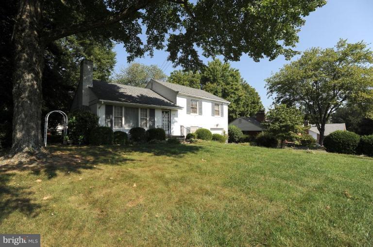 7308 Idylwood Road Falls Church, VA 22043 - Photo 1 of 21 Exterior (Main)