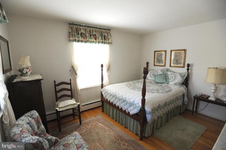 7308 Idylwood Road Falls Church, VA 22043 - Photo 11 of 21 Bedroom #3