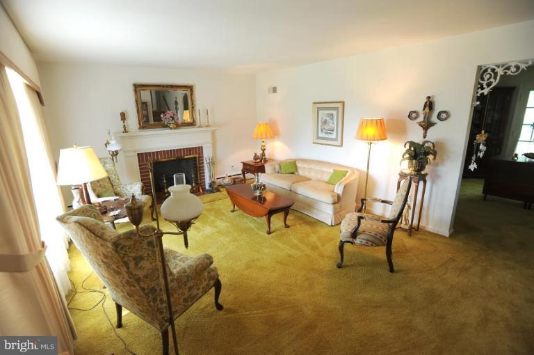 7308 Idylwood Road Falls Church, VA 22043 - Photo 21 of 21 Great Room #2